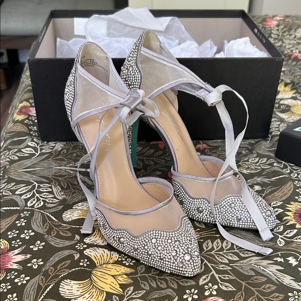Elegant Silver Women's Shoes